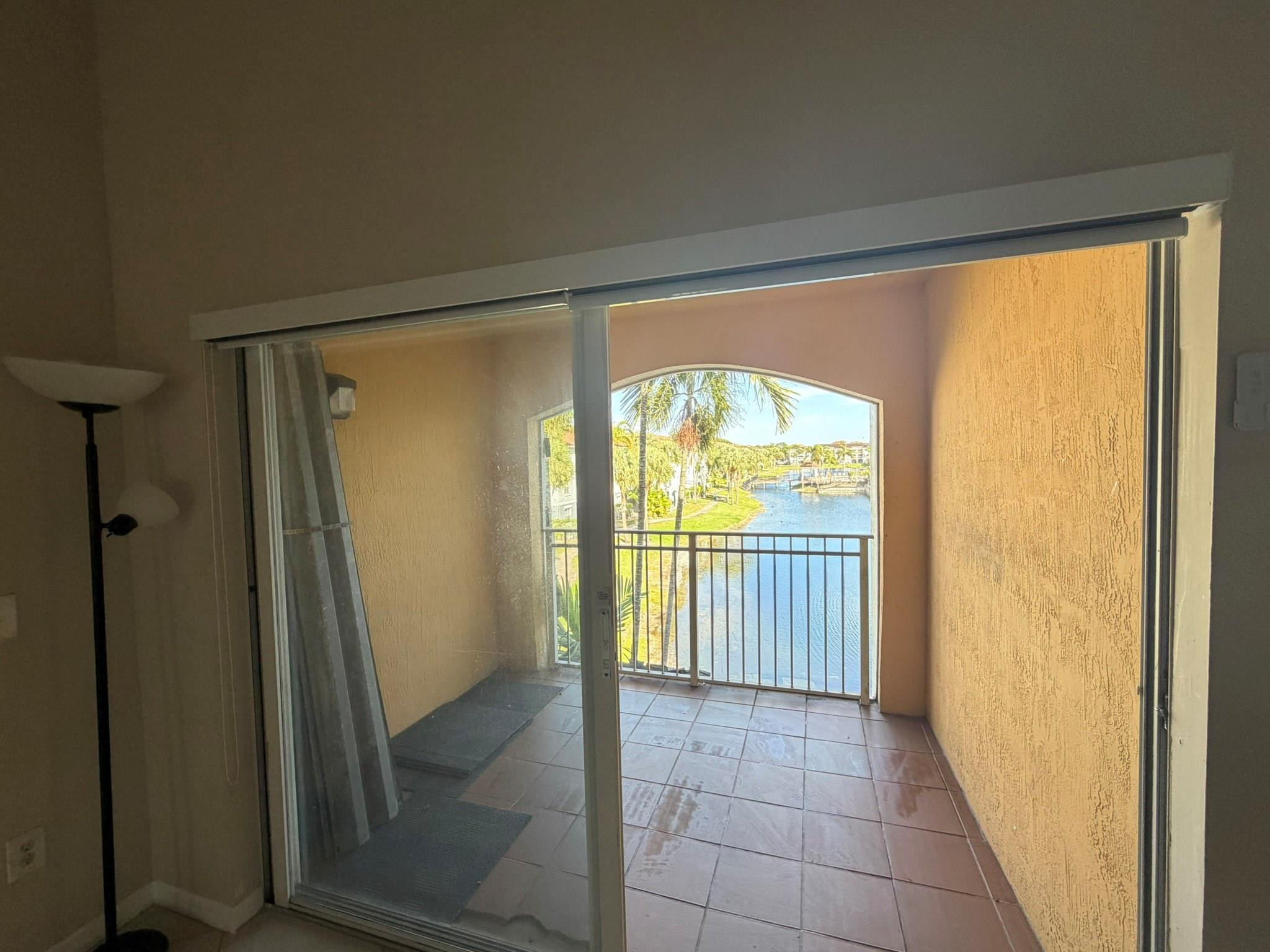 LA VIA CONDO - Residential Lease