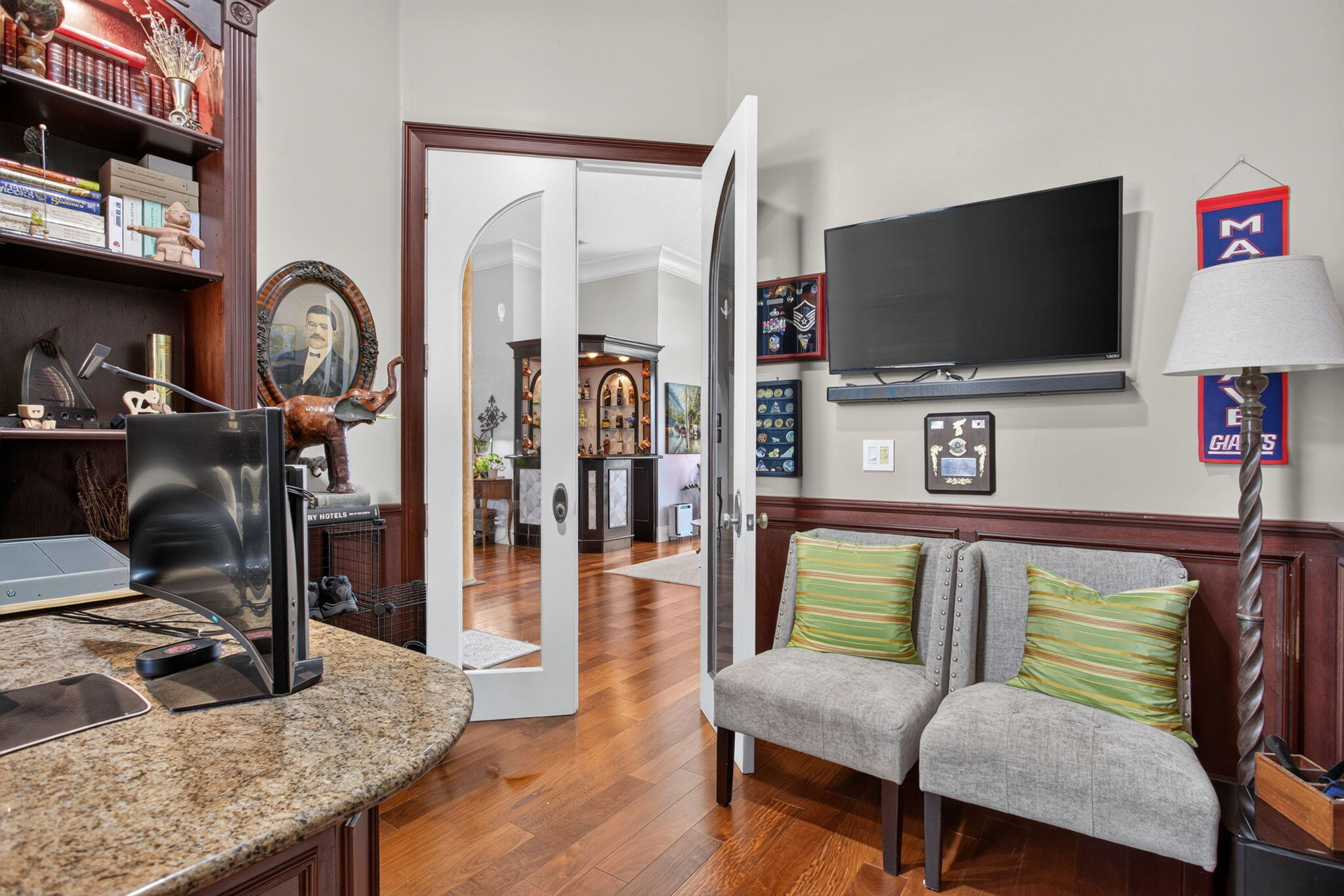 4909 NW 112th Drive, Coral Springs, FL, 33076/$1,050,000 4 4909 NW 112th Drive