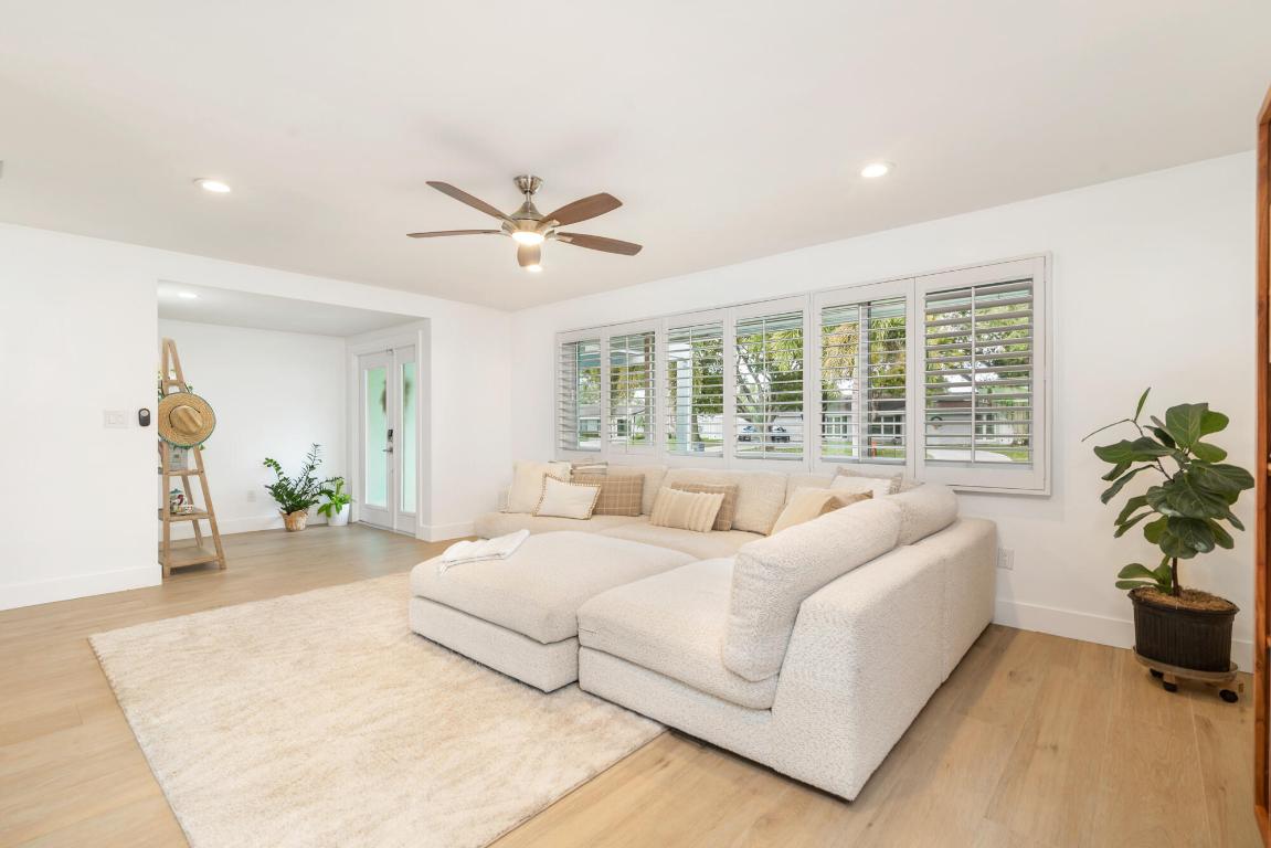 PALM BEACH GARDENS 6 - Residential