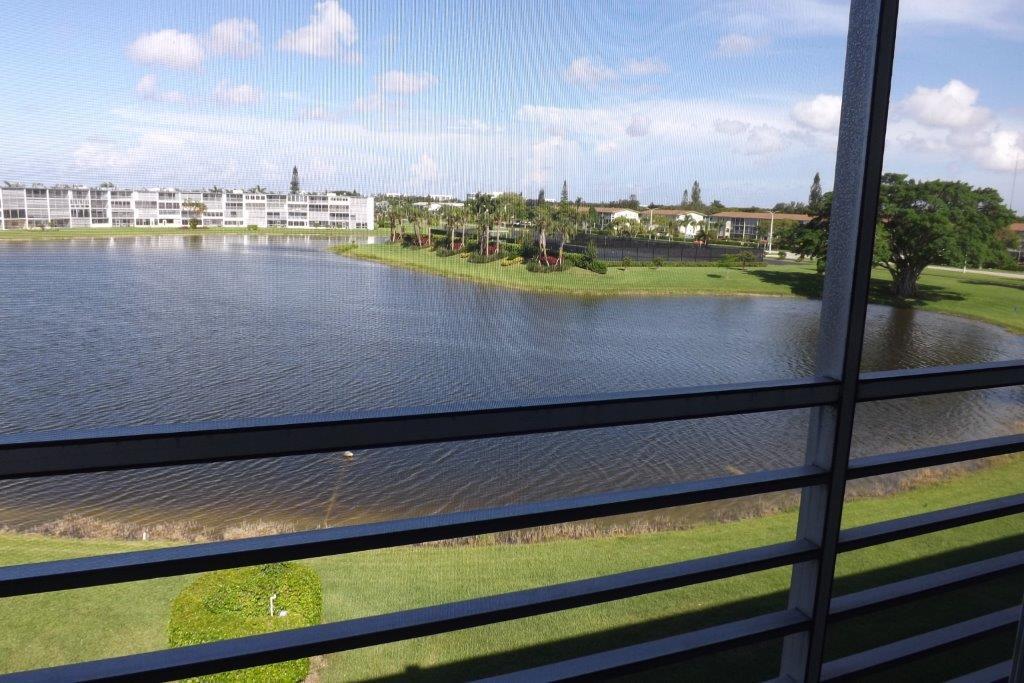 CORNWALL AT CENTURY VILLAGE CONDO - Residential Lease