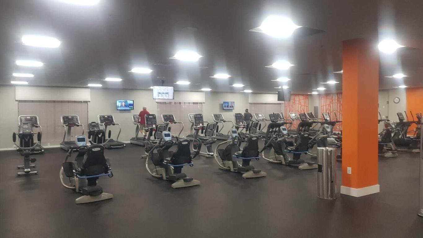 CORNWALL AT CENTURY VILLAGE CONDO - Residential Lease