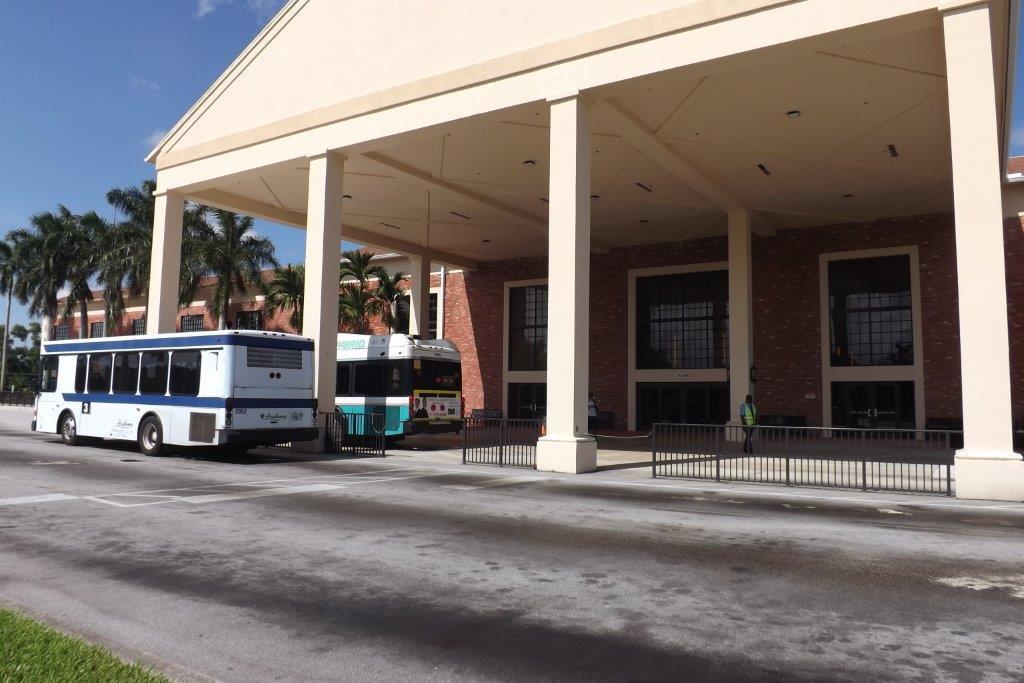 CORNWALL AT CENTURY VILLAGE CONDO - Residential Lease