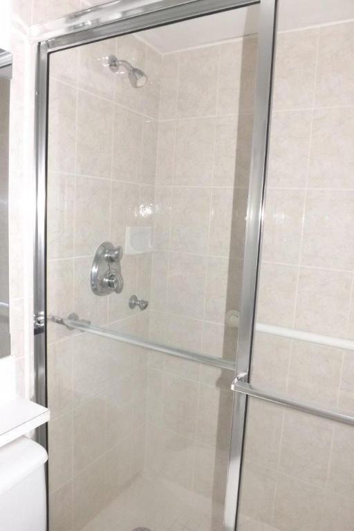 CORNWALL AT CENTURY VILLAGE CONDO - Residential Lease