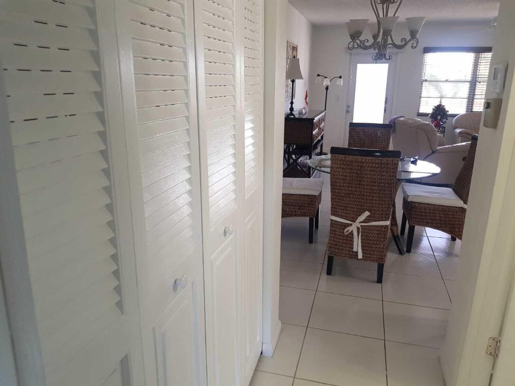 CORNWALL AT CENTURY VILLAGE CONDO - Residential Lease