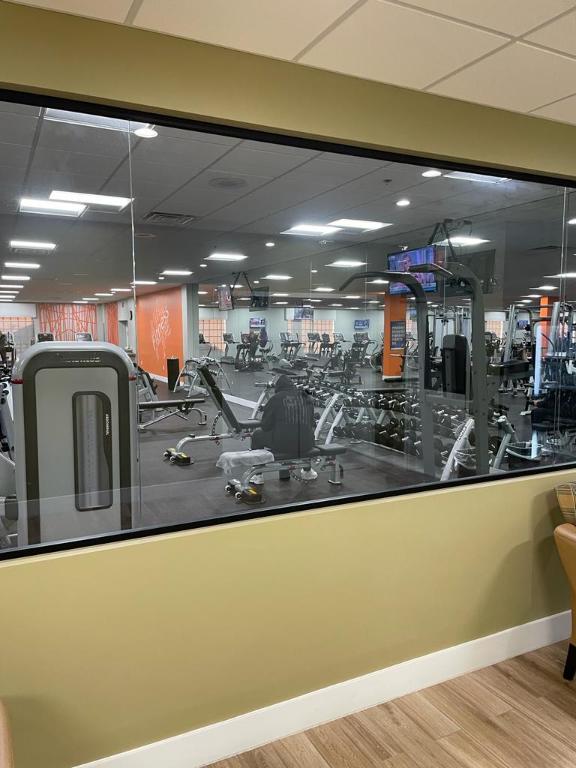 CORNWALL AT CENTURY VILLAGE CONDO - Residential Lease