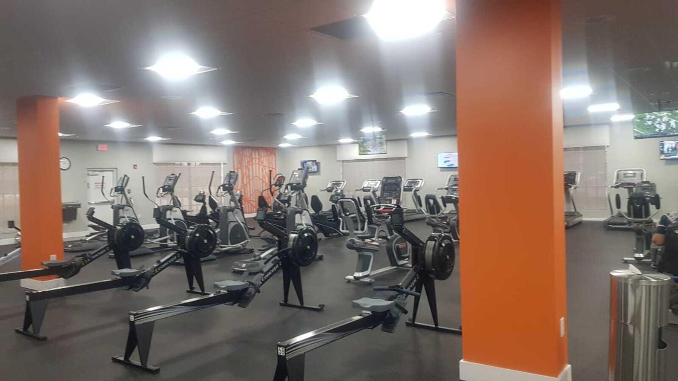 CORNWALL AT CENTURY VILLAGE CONDO - Residential Lease