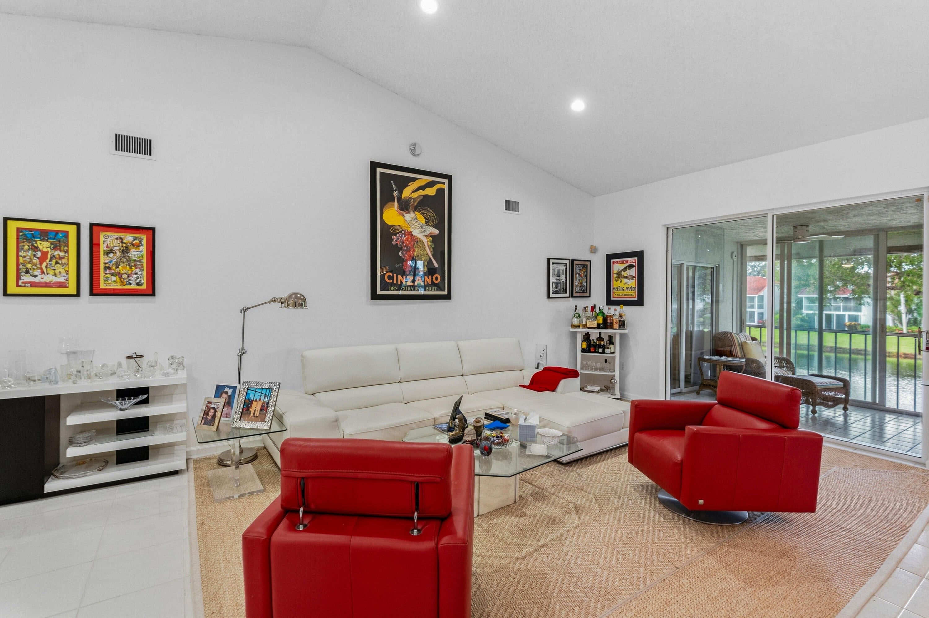 Properties 7336 LAKE MEADOW Way 202