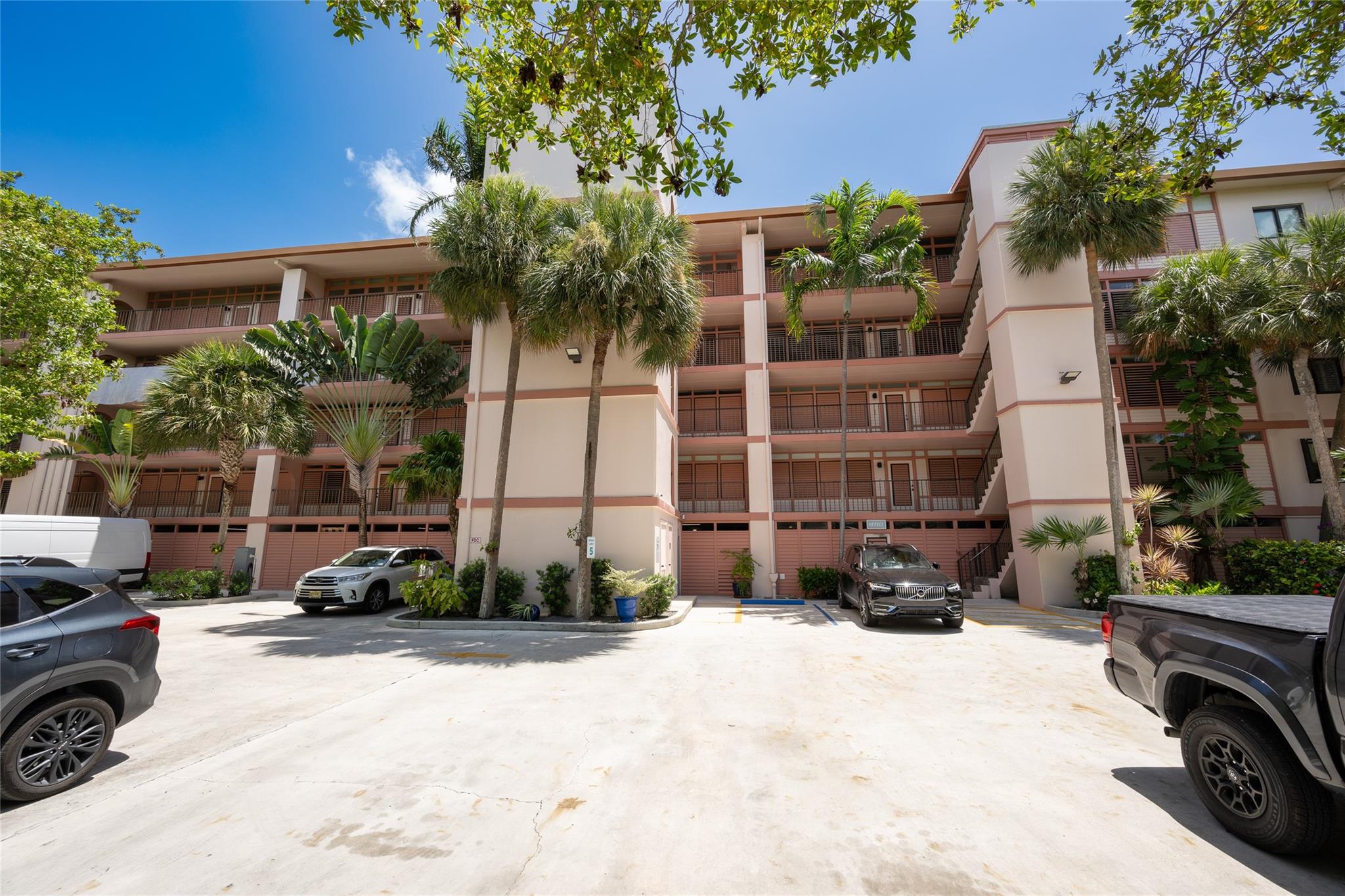 Key West Beach Club - Residential