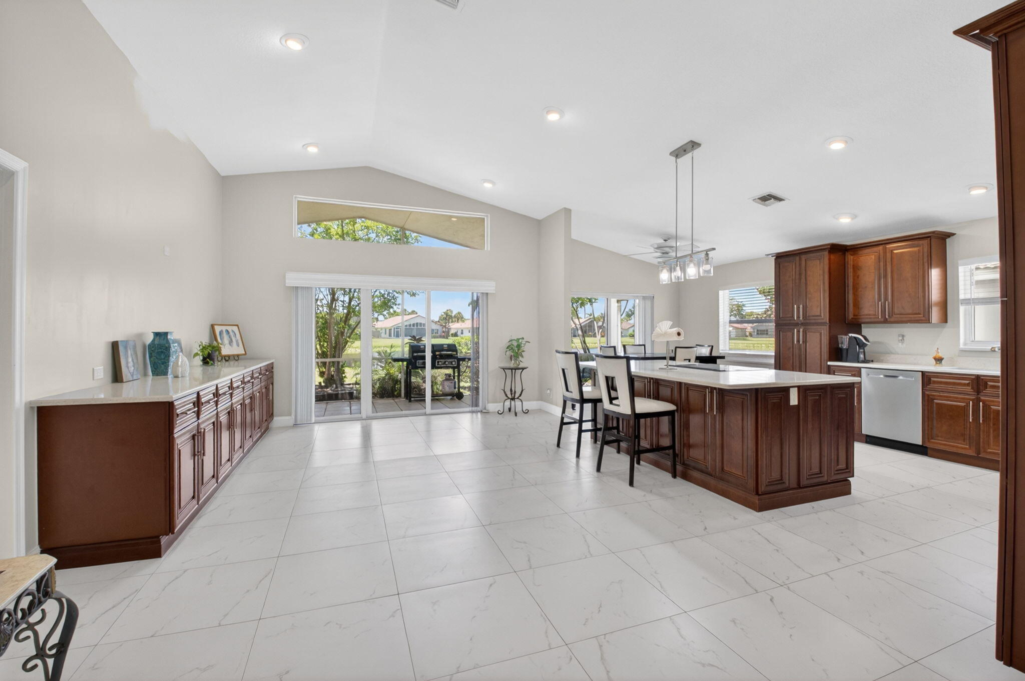 LAKERIDGE GREENS AT PIPER - Residential