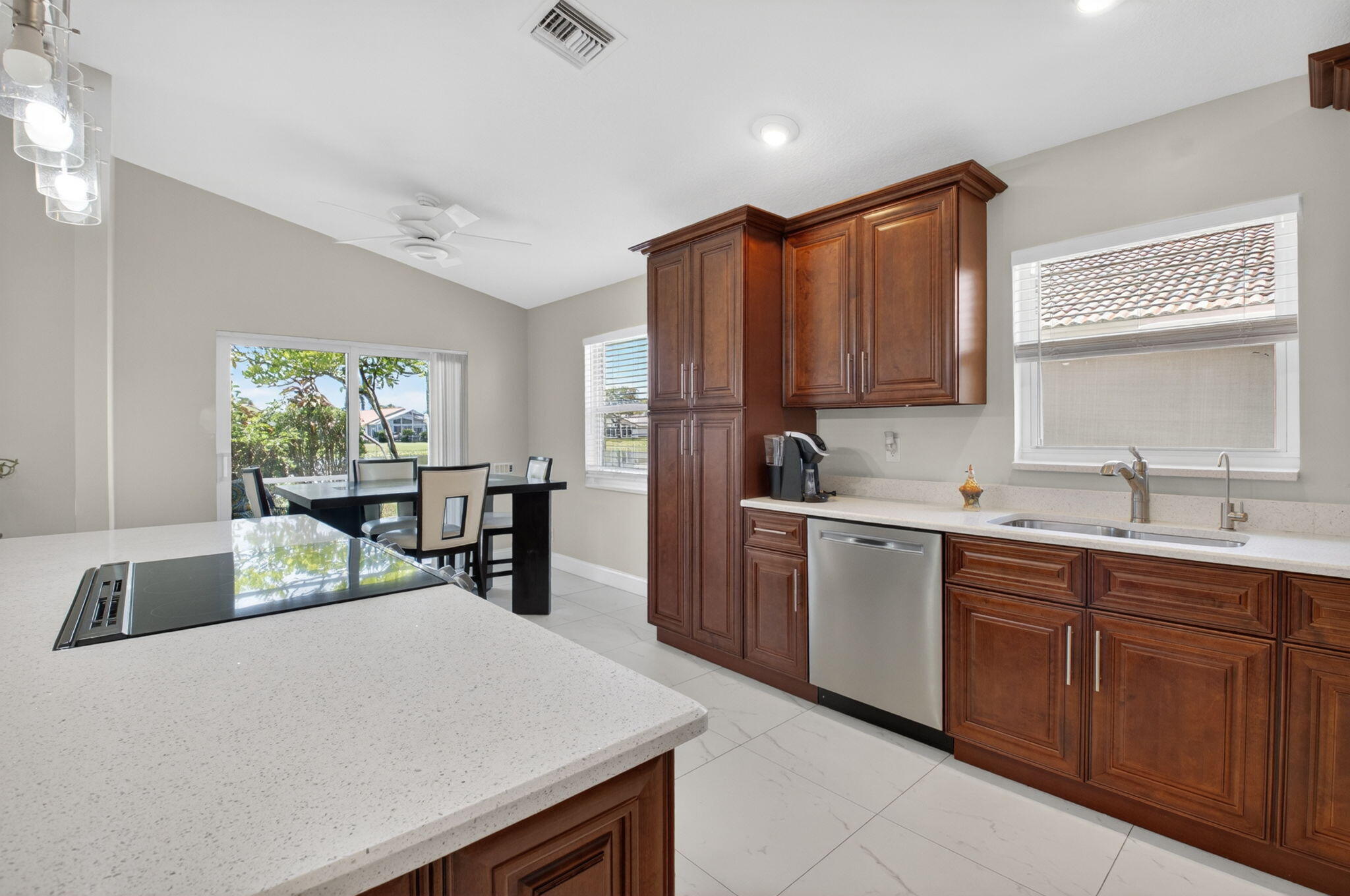 LAKERIDGE GREENS AT PIPER - Residential