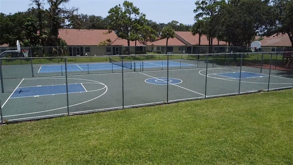 JOGGERS RUN - Residential