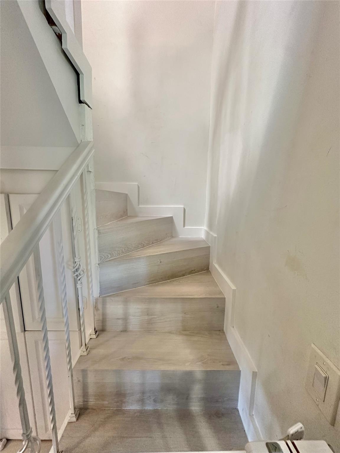 Arrowhead Golf & Tennis C - Residential Lease