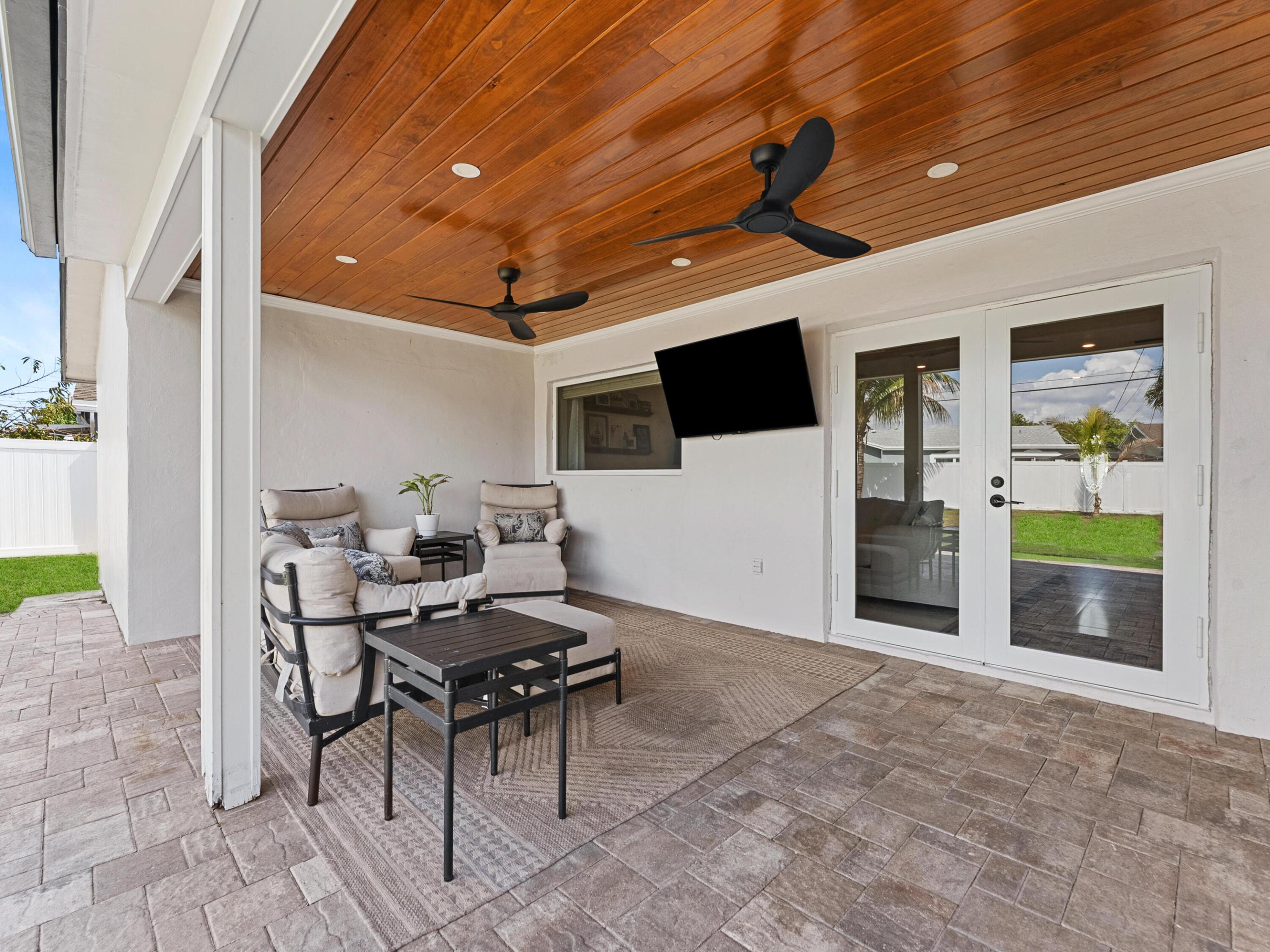 SANDALFOOT COVE SEC 5 - Residential