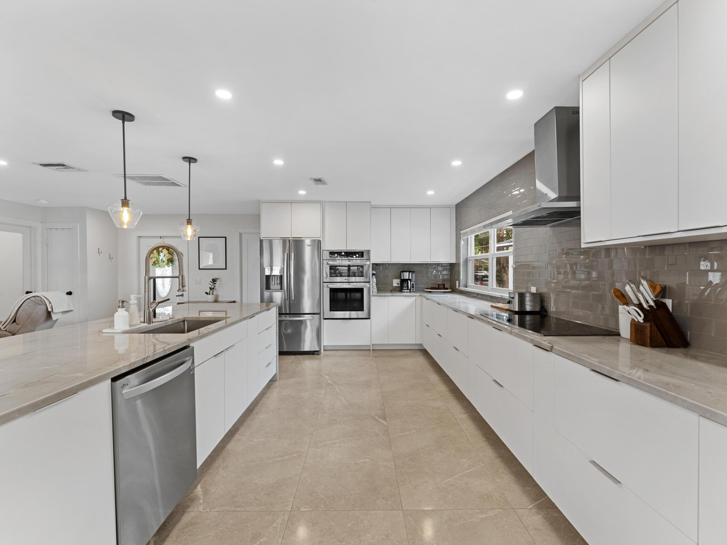 SANDALFOOT COVE SEC 5 - Residential