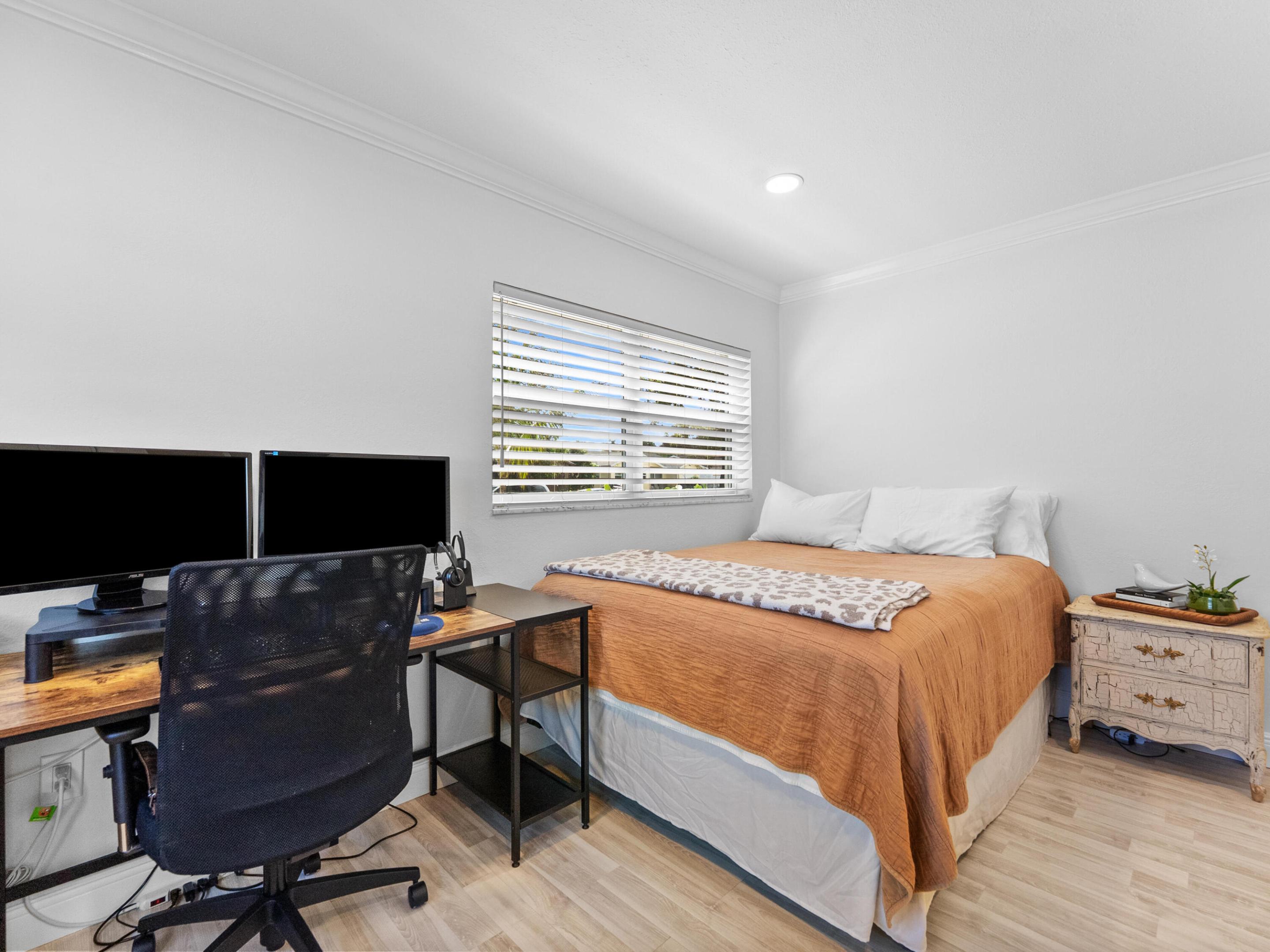 SANDALFOOT COVE SEC 5 - Residential