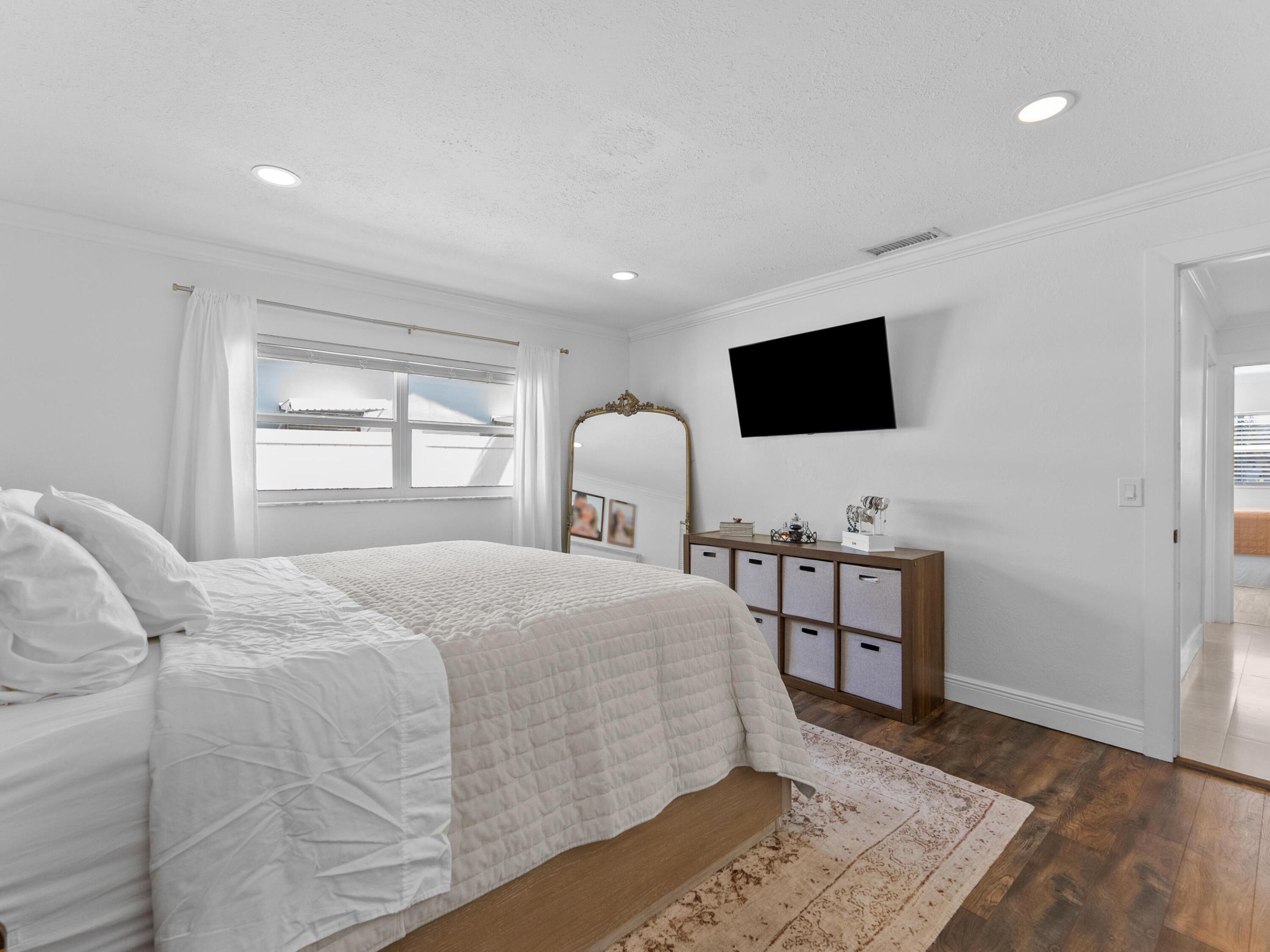 SANDALFOOT COVE SEC 5 - Residential