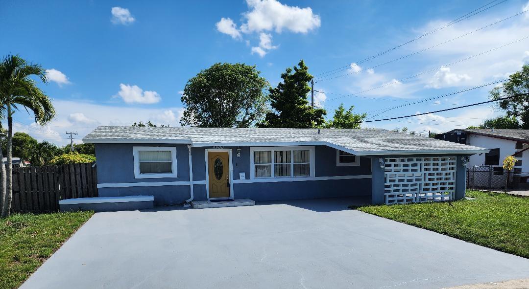 4900 NW 15th St