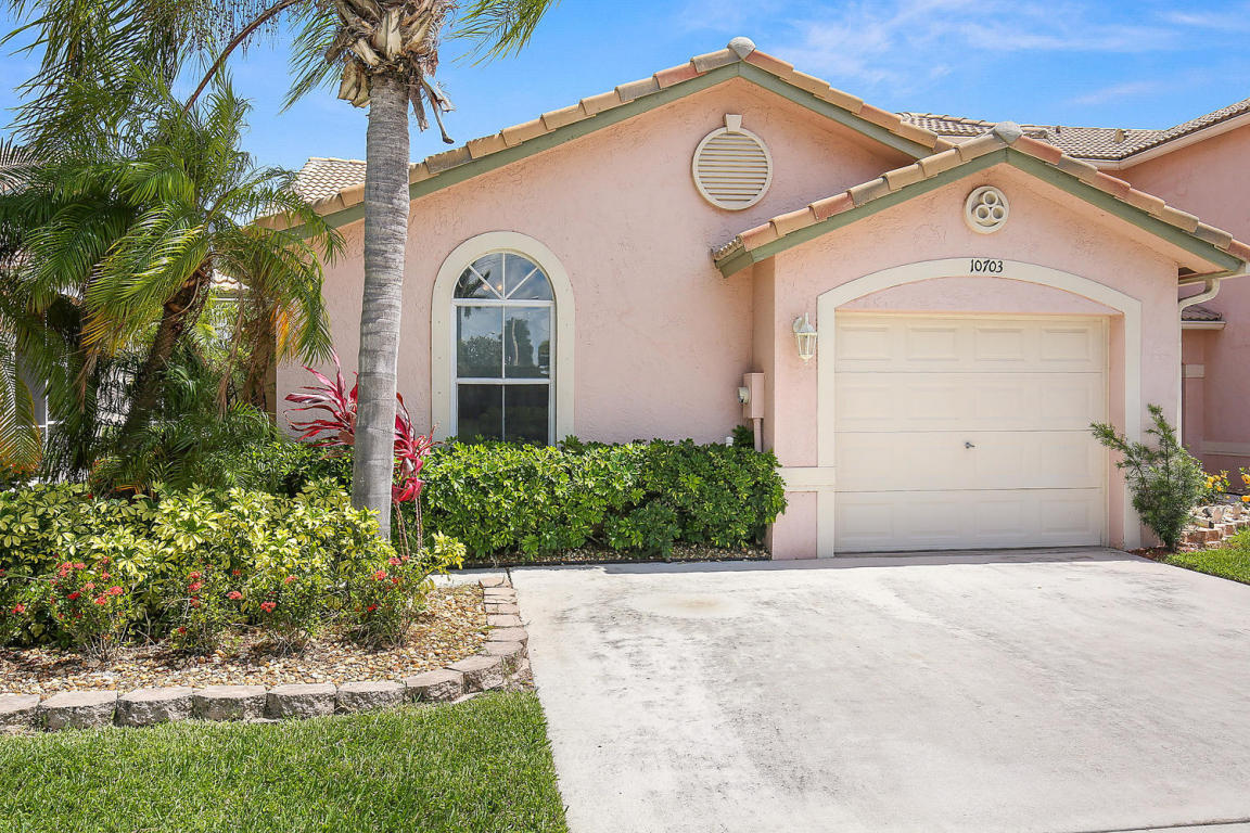 WELLINGTONS EDGE - Residential