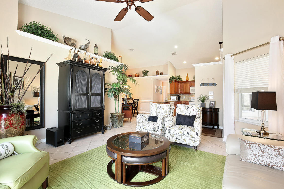 WELLINGTONS EDGE - Residential