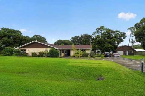 Tiny photo for 7105 SANTA ROSA Parkway, Fort Pierce, FL 34951 (MLS # B26066387)