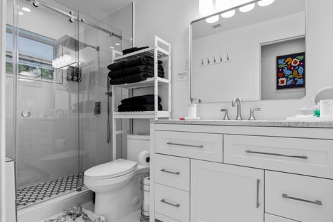 Tiny photo for 1621 NE 1ST Avenue, Pompano Beach, FL 33060 (MLS # B26071290)