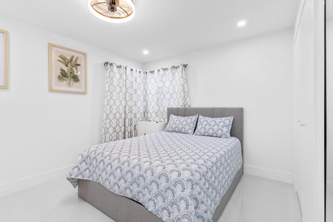 Tiny photo for 1621 NE 1ST Avenue, Pompano Beach, FL 33060 (MLS # B26071290)