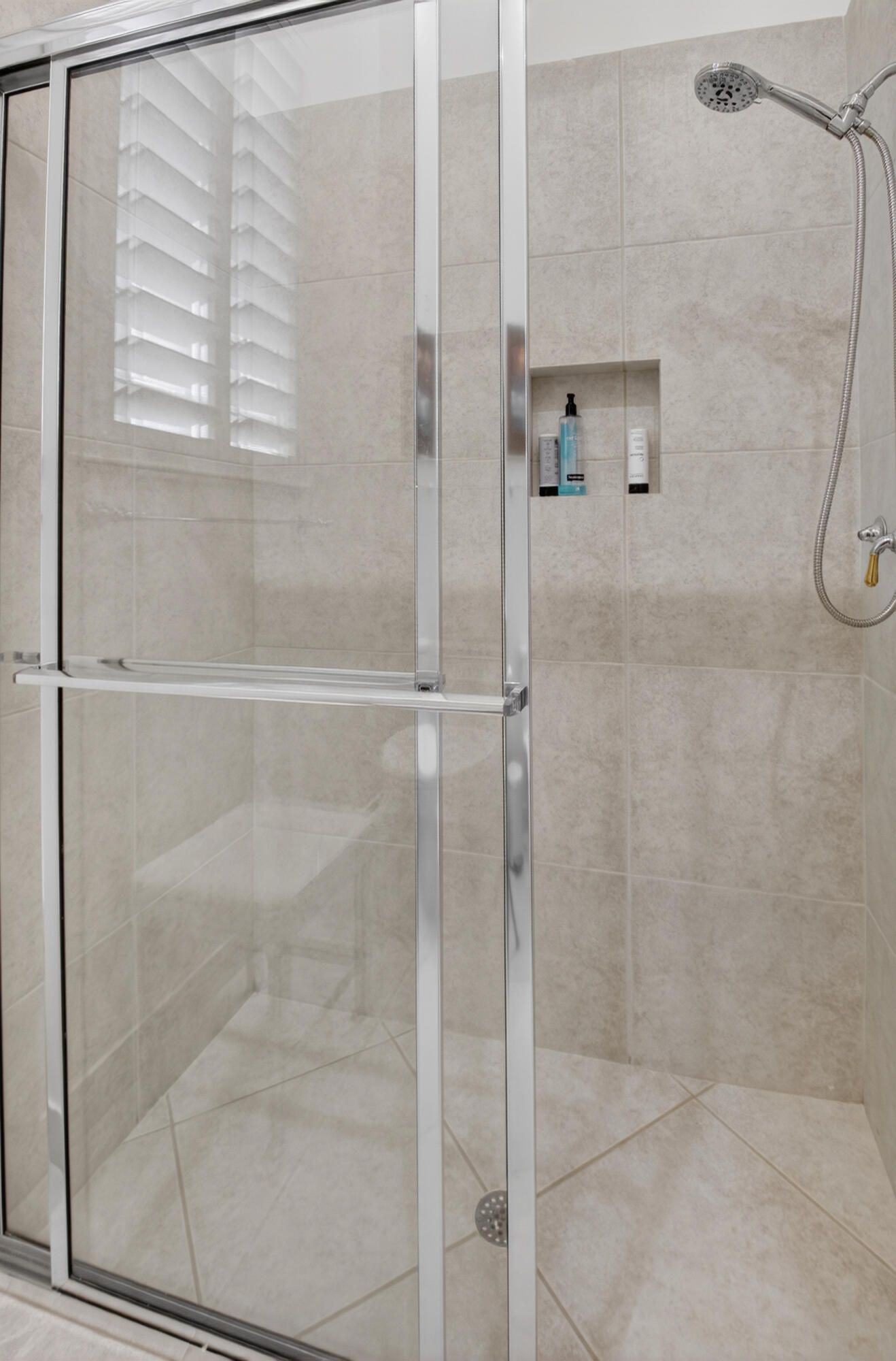 ADDISON RESERVE PAR 13 - Residential