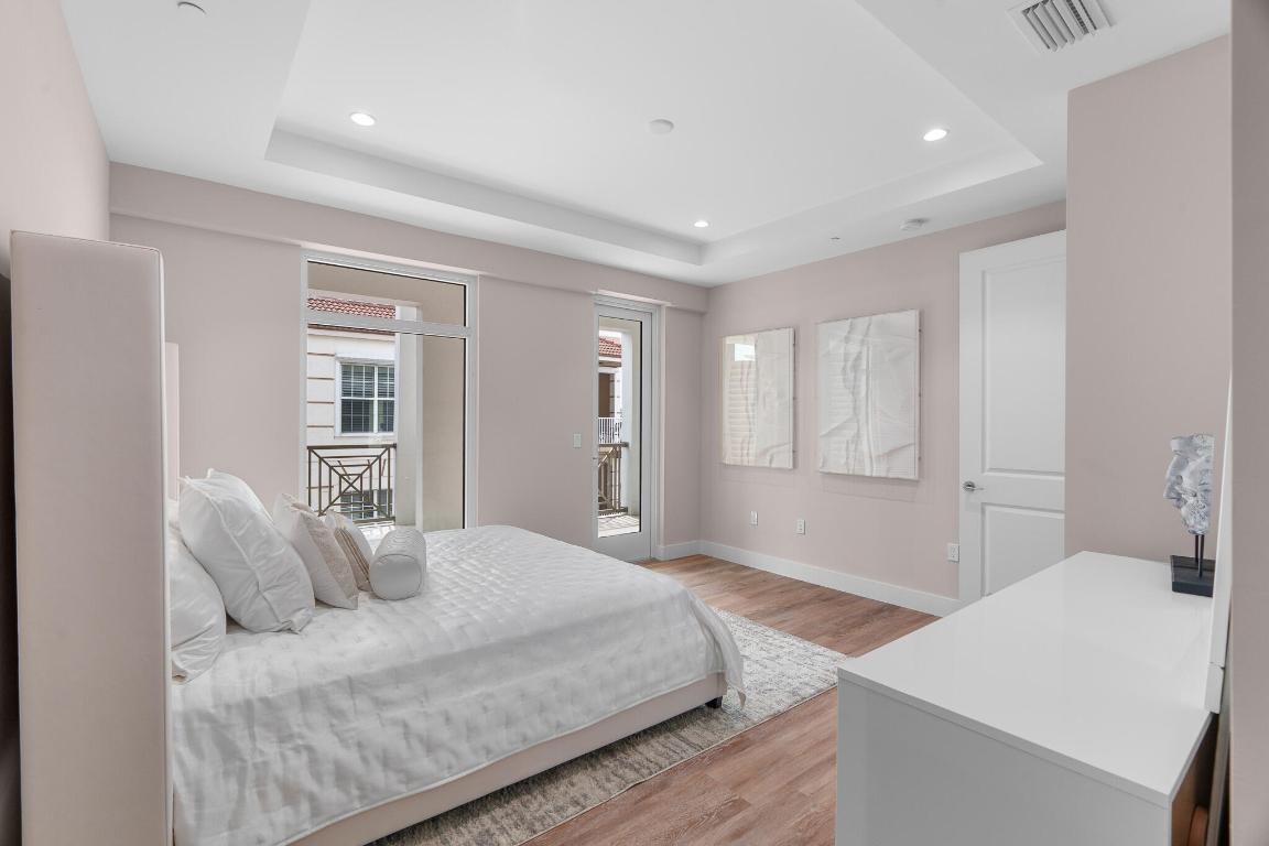 SAILFISH COVE CONDOMINIUM - Residential