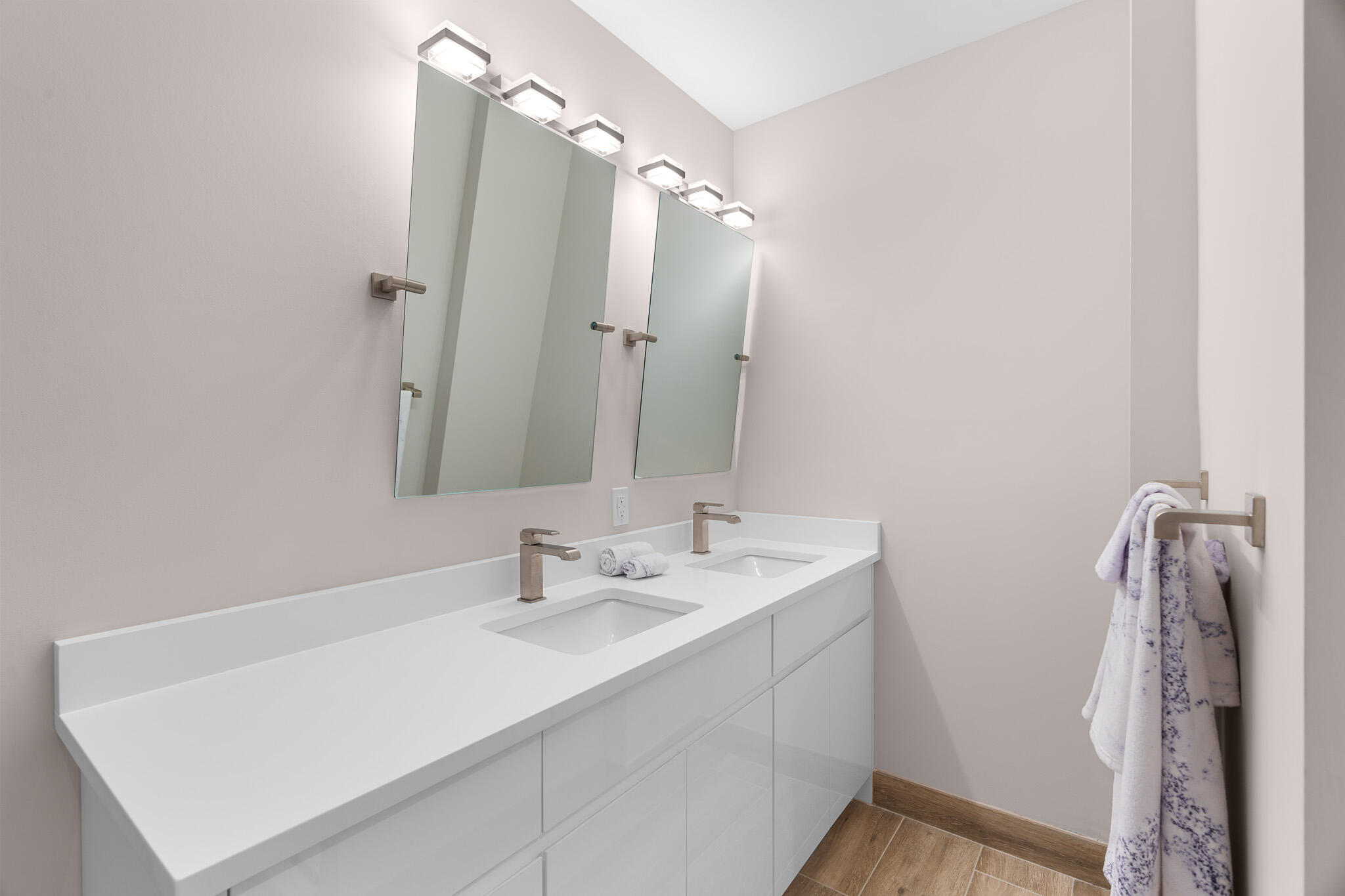 SAILFISH COVE CONDOMINIUM - Residential