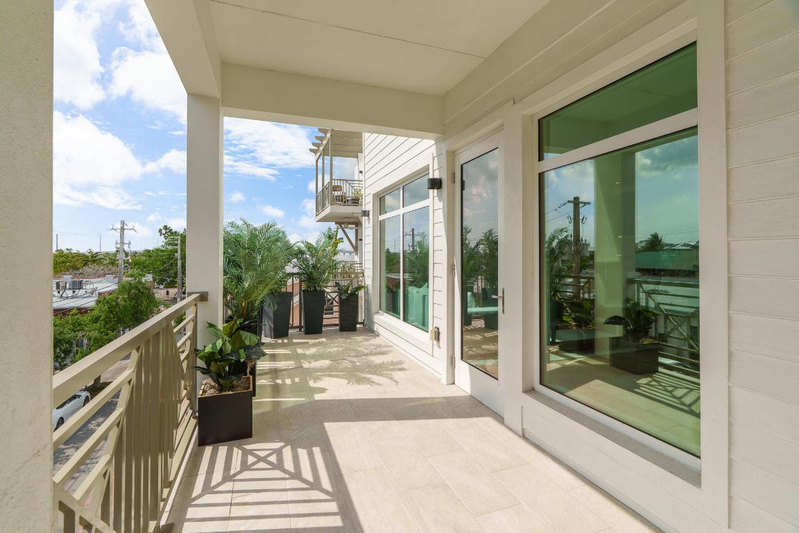 SAILFISH COVE CONDOMINIUM - Residential