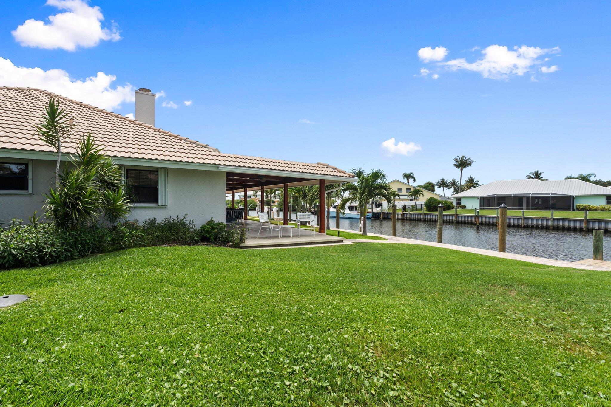 QUEEN'S COVE UNIT 1 - Residential Lease