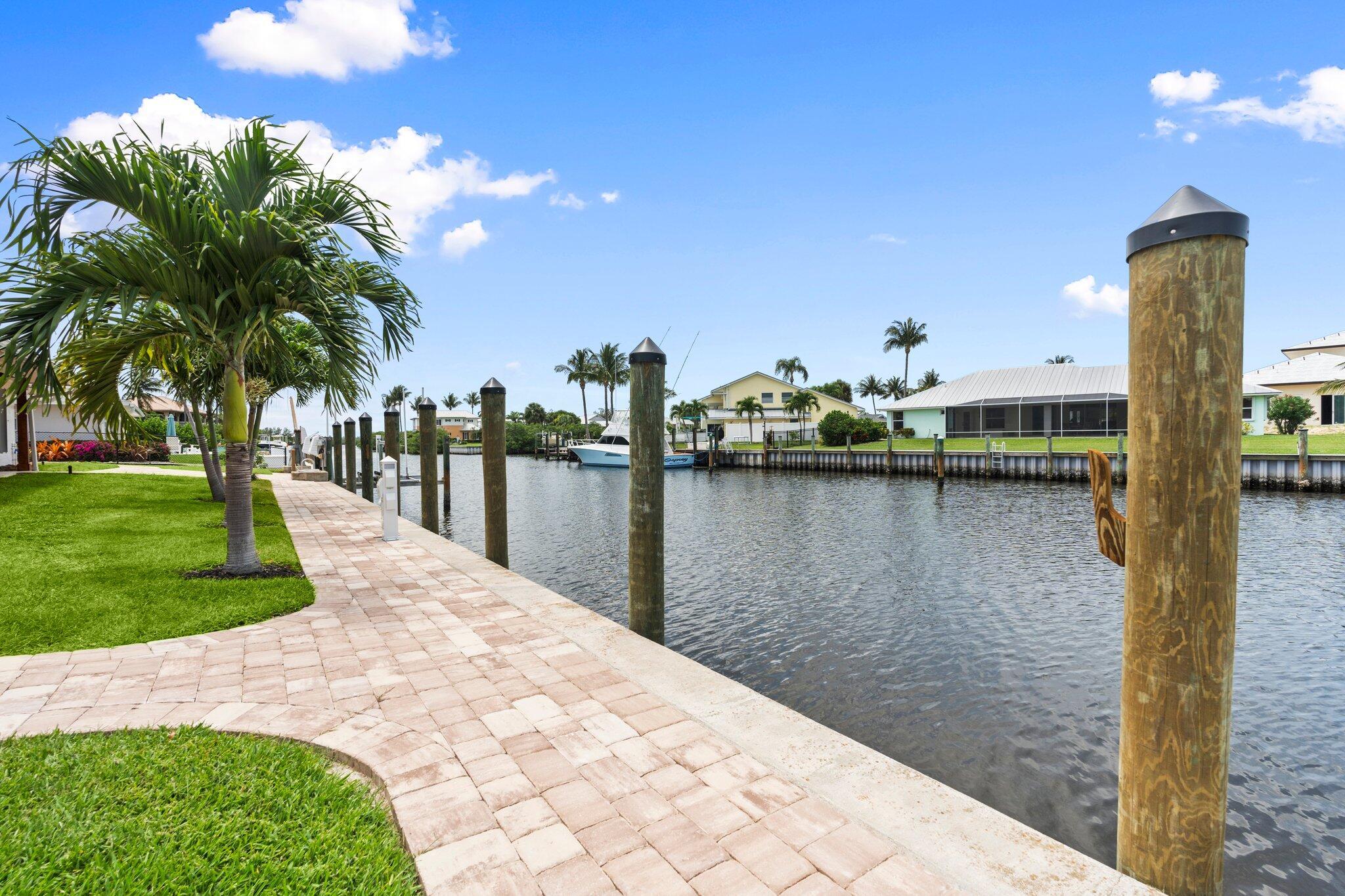 QUEEN'S COVE UNIT 1 - Residential Lease