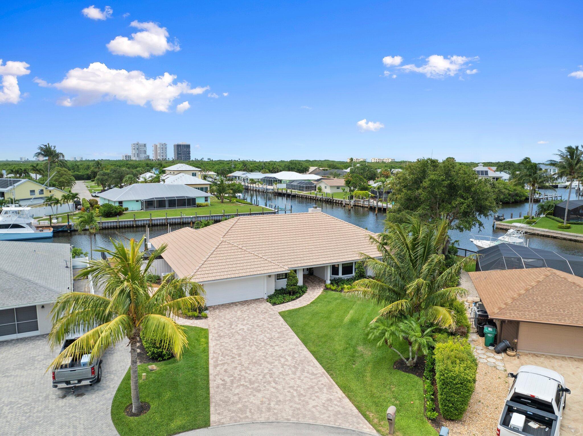 QUEEN'S COVE UNIT 1 - Residential Lease