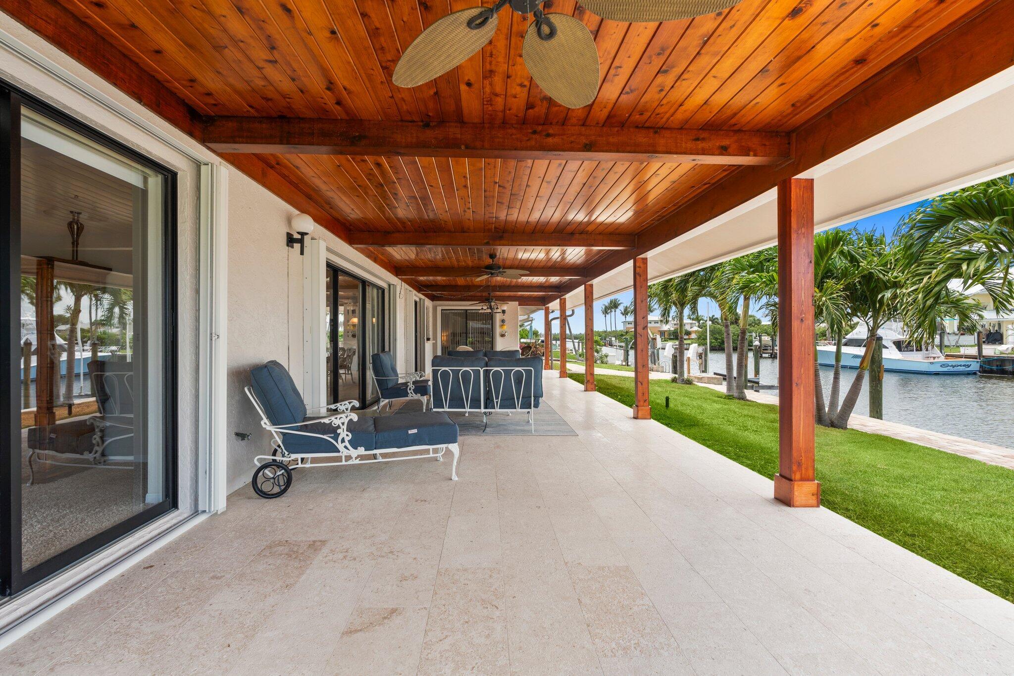 QUEEN'S COVE UNIT 1 - Residential Lease