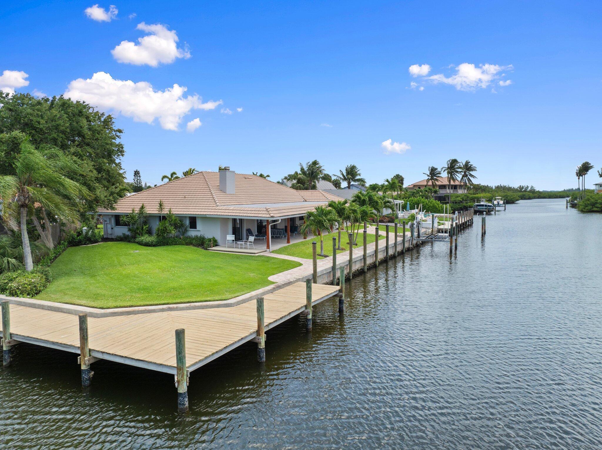 QUEEN'S COVE UNIT 1 - Residential Lease