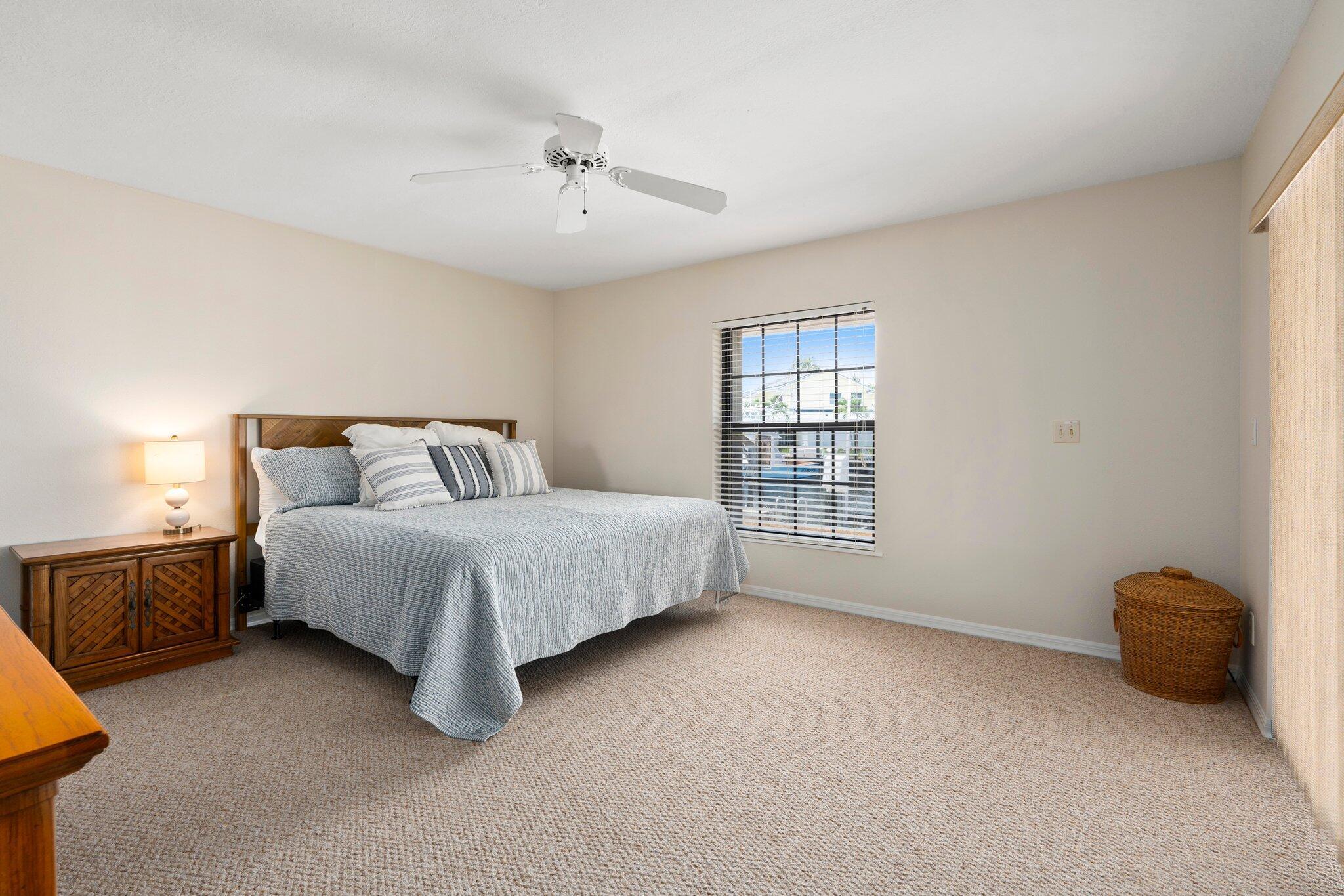 QUEEN'S COVE UNIT 1 - Residential Lease