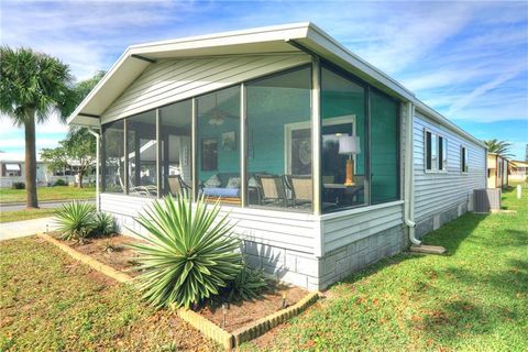 A home in Barefoot Bay