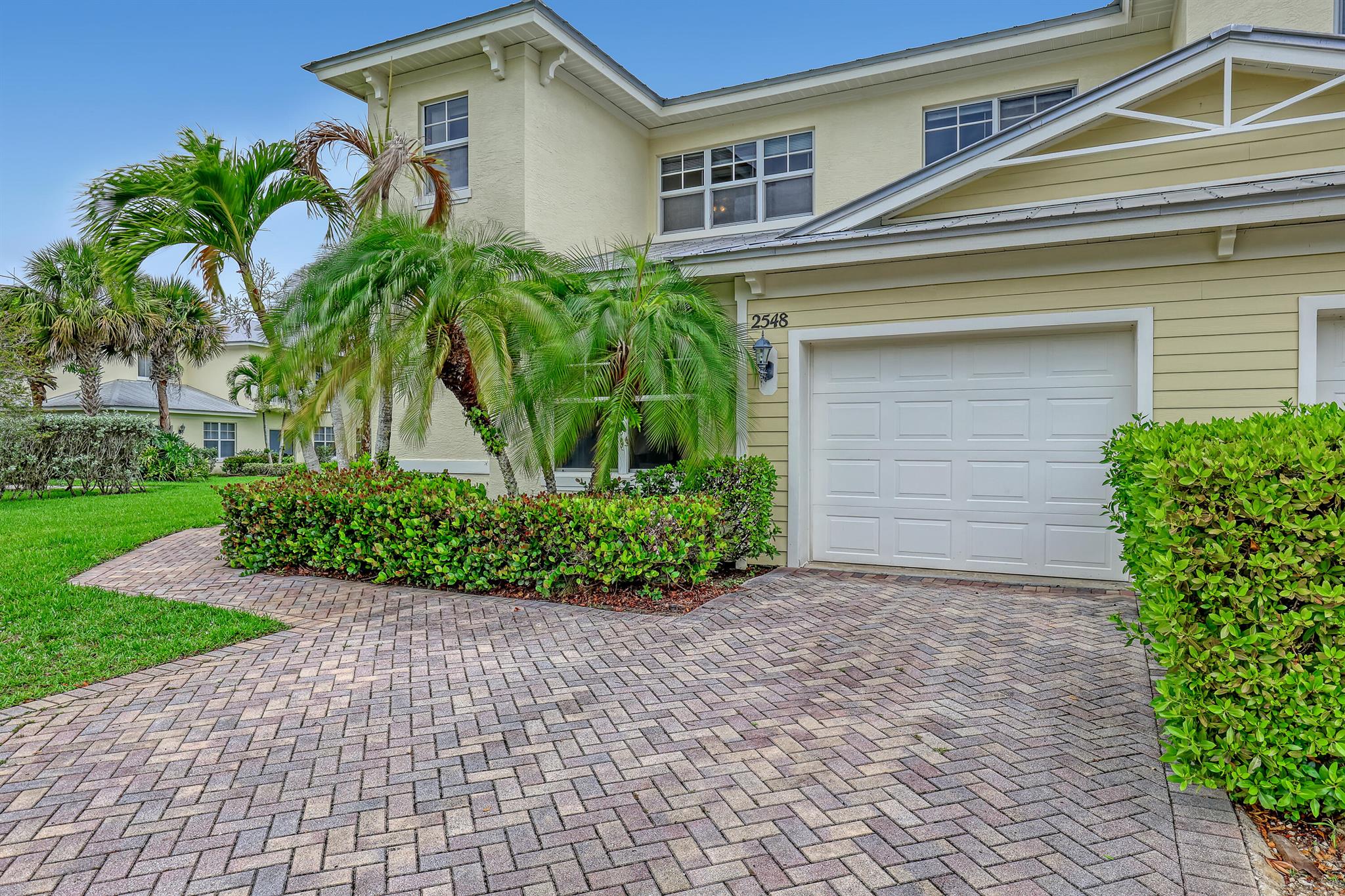 2548 Creekside Drive