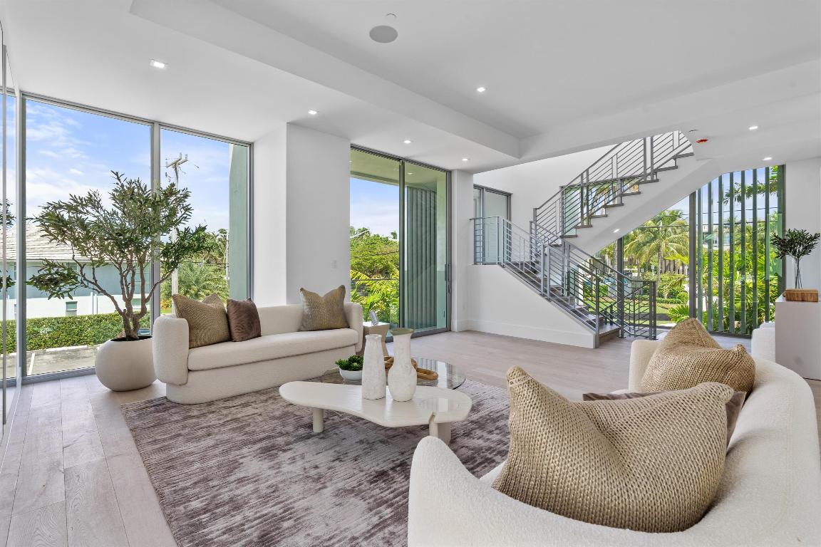 View photos, virtual tours, details... 1070 Del Harbour Drive