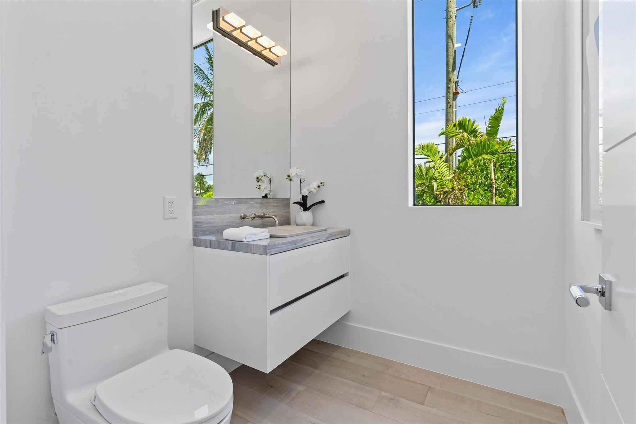 ESTATES AT OCEAN DELRAY - Residential Lease