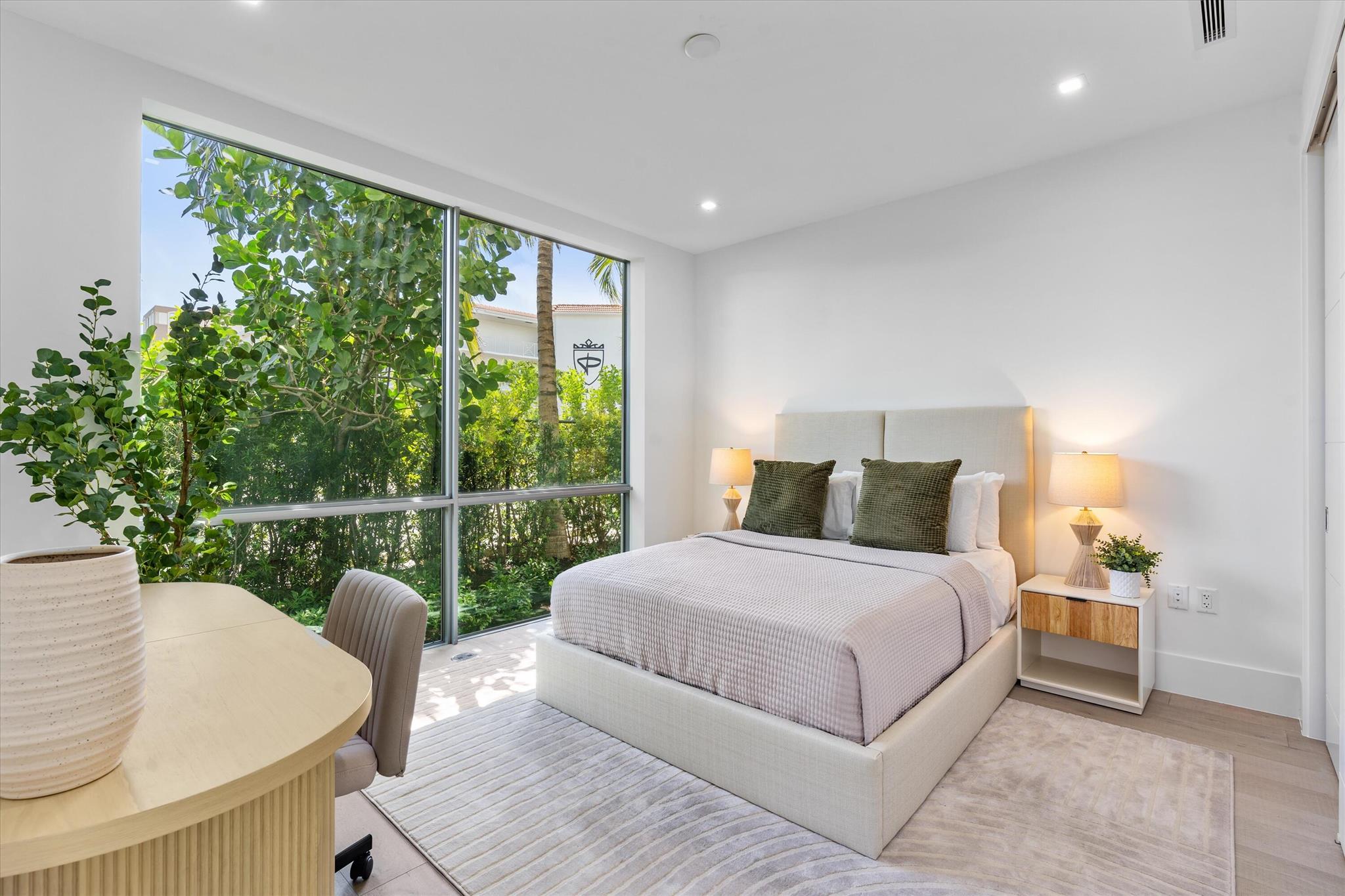 ESTATES AT OCEAN DELRAY - Residential Lease