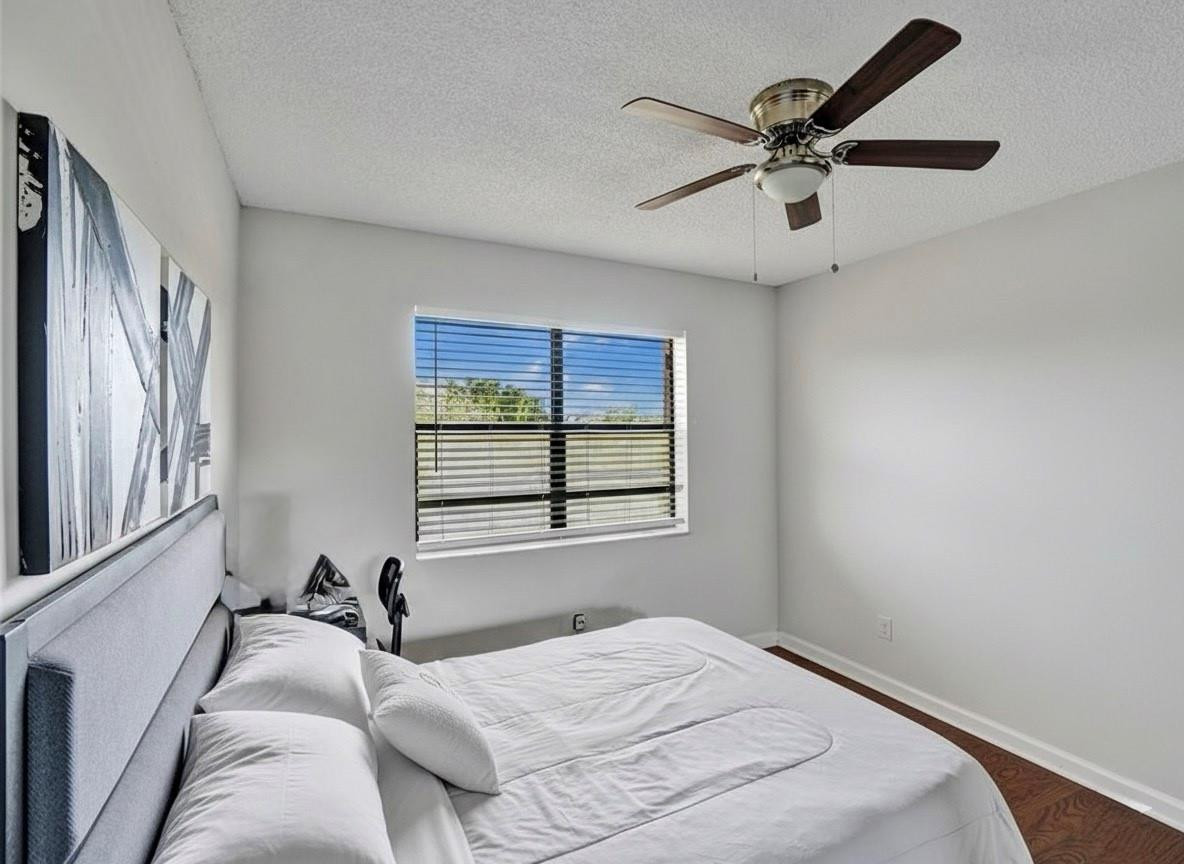 Sunrise Lakes Condos - Residential