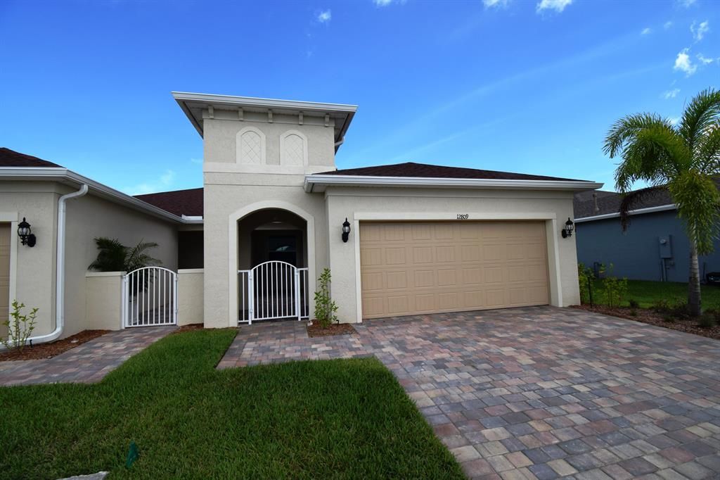 Photo of 12809 SW Gingerline Drive, Port Saint Lucie, FL 34987 (MLS # R10766192)