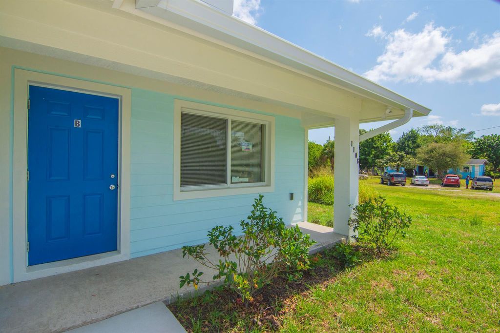 Photo of 1106 Avenue E #Apt A, Fort Pierce, FL 34950 (MLS # R11097105)
