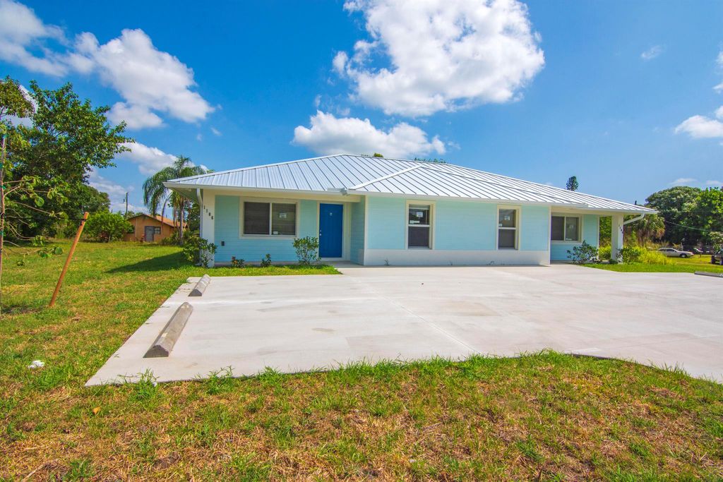 Photo of 1106 Avenue E #Apt A, Fort Pierce, FL 34950 (MLS # R11097105)