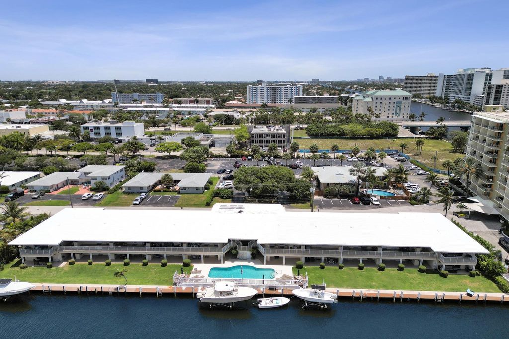 Photo of 2866 NE 30th Street #4, Fort Lauderdale, FL 33306 (MLS # B26043298)