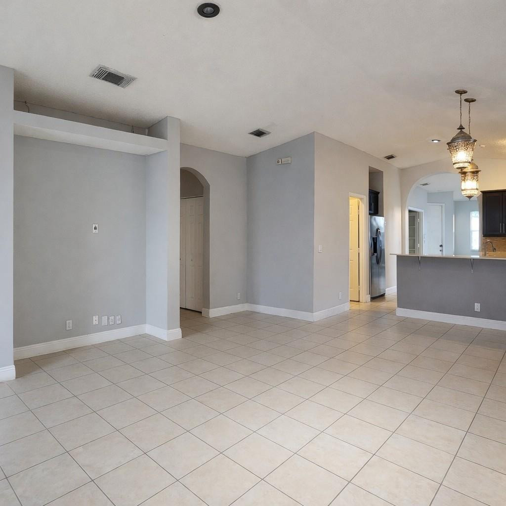 HEFTLER HOMES AT PEMBROKE - Residential Lease