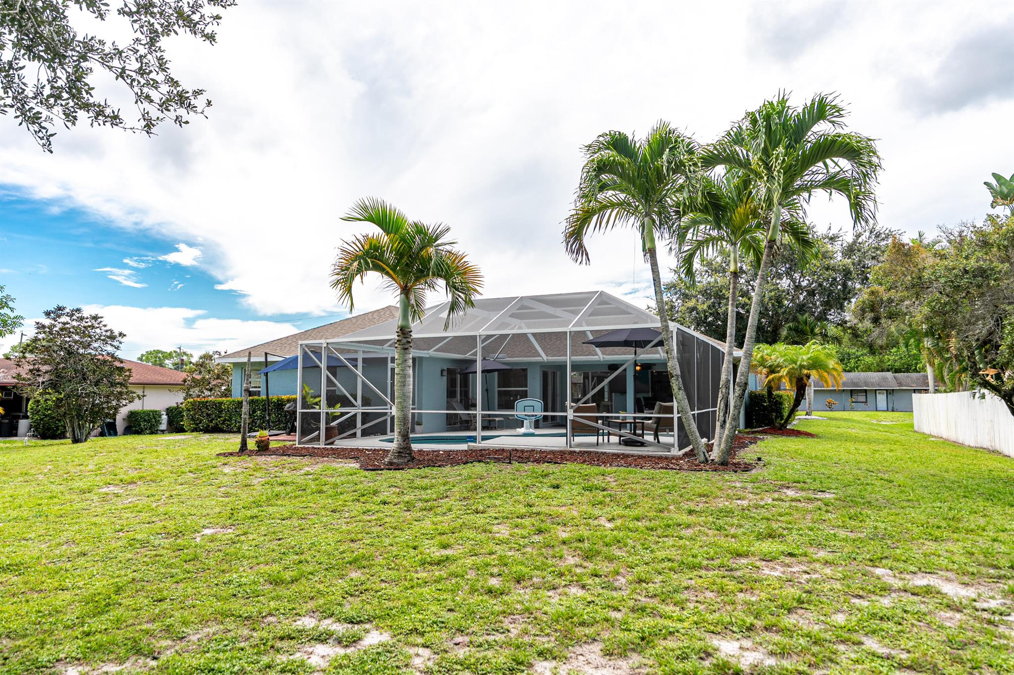 5743 SE Orange Blossom Trail