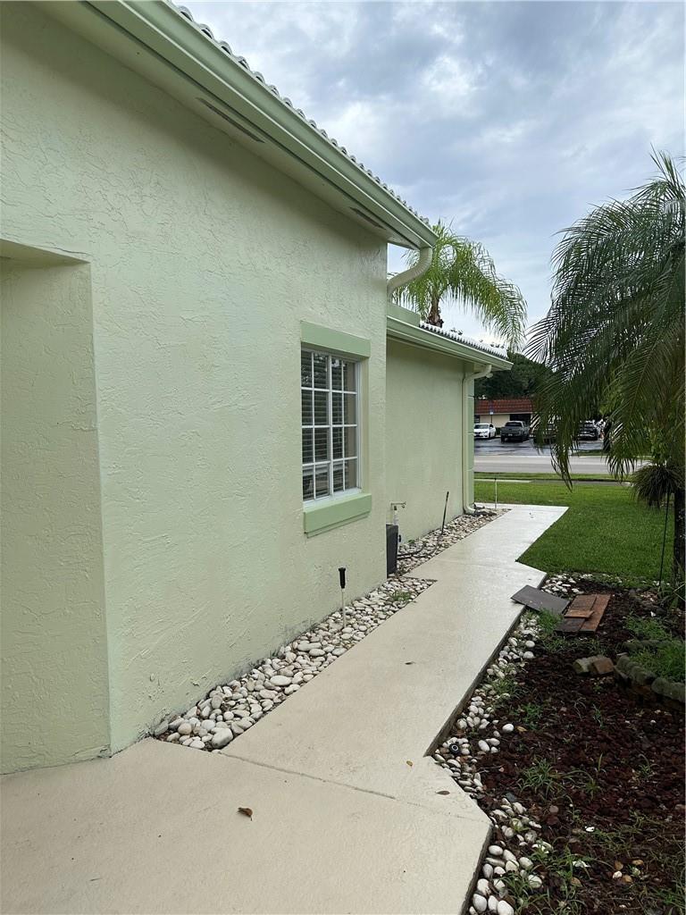Coquina Lakes 105-22 B - Residential