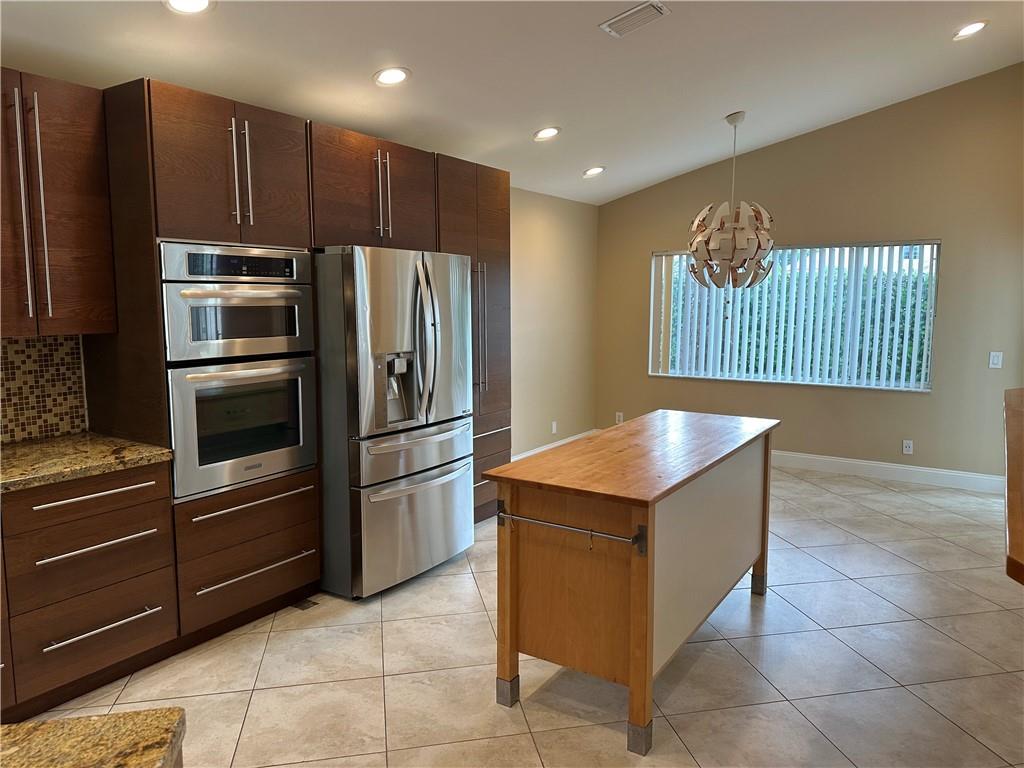 Coquina Lakes 105-22 B - Residential
